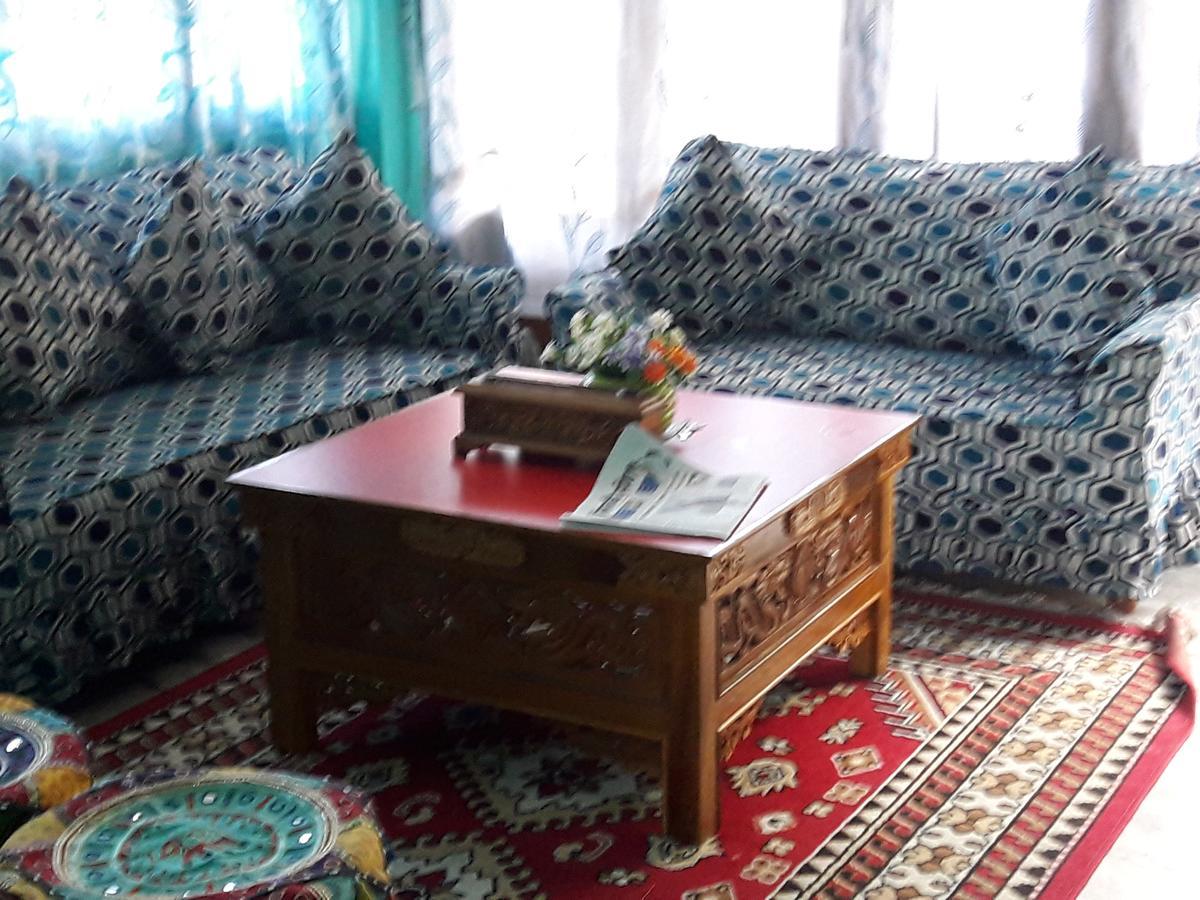 דרג'ילינג Tharbaling Homestay מראה חיצוני תמונה